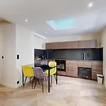 Bluestay 44 - Charmant appartement à Paris